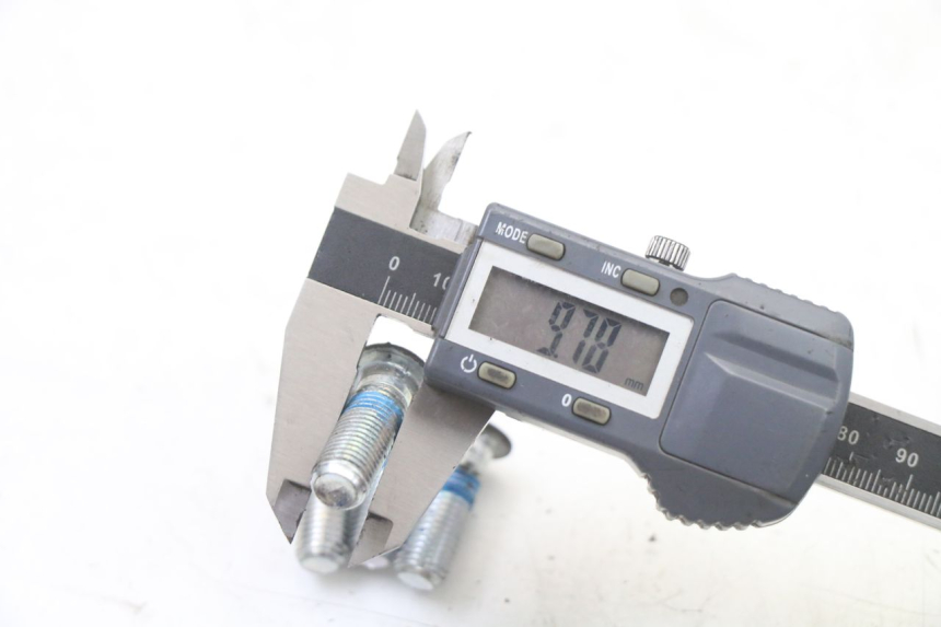 photo de BRAKE DISC BOLT MBK BOOSTER SPIRIT NAKED 50 (2004 - 2017) - Technical close-up