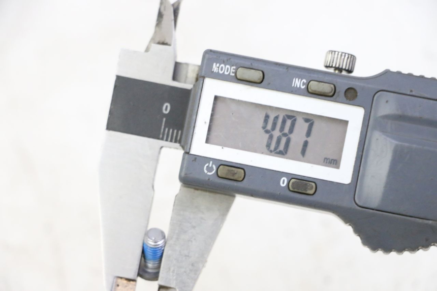 photo de BRAKE DISC BOLT XIAOMI MI PRO 2 1 - Zoom on usage condition