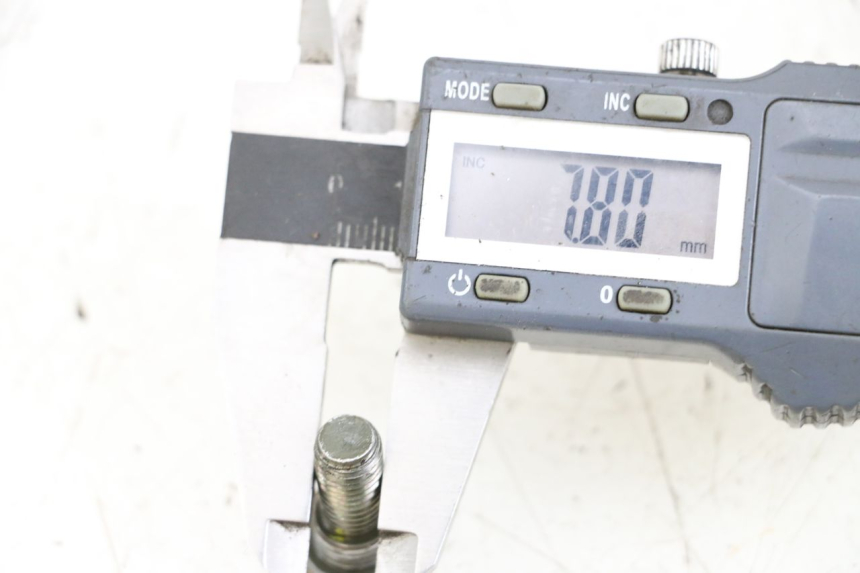 photo de BRAKE DISC BOLT SYM MIO 50 (2005 - 2010) - Zoom on usage condition