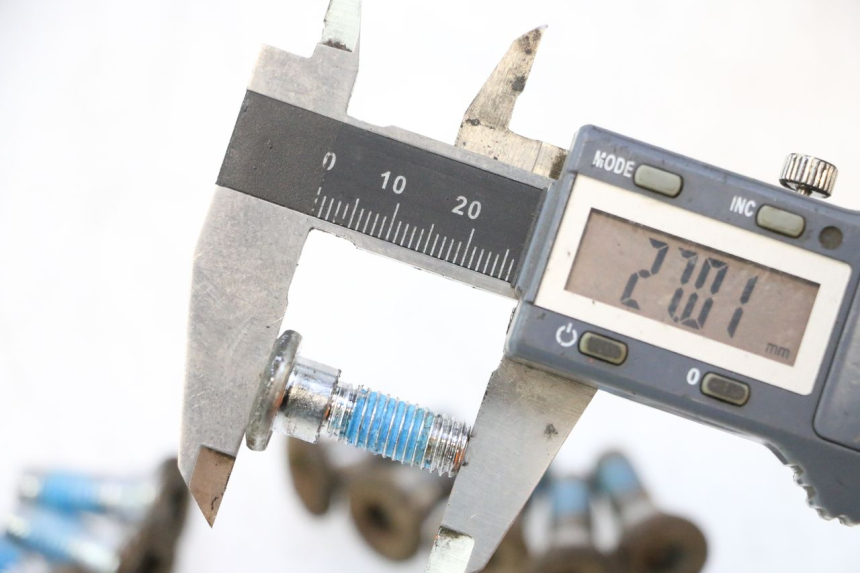 photo de BRAKE DISC BOLT KYMCO MXU R 250 (2004 - 2010) - Component detail
