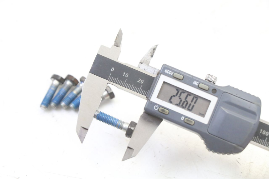 photo de BRAKE DISC BOLT PIAGGIO NRG POWER PUREJET 50 (2018 - 2021) - Alternative perspective