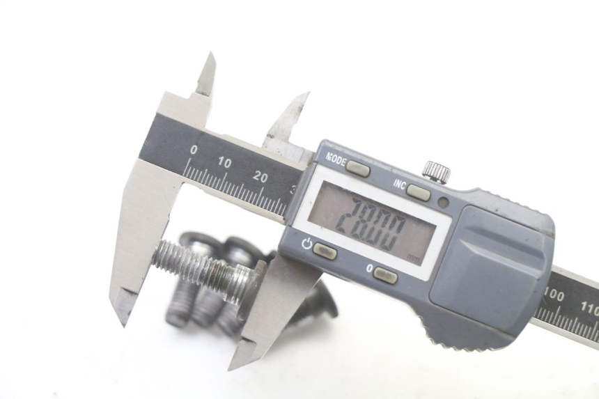 photo de BRAKE DISC BOLT SYM ORBIT III 3 4T 50 (2021 - 2025) - Alternative perspective