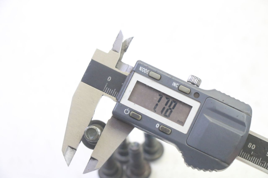 photo de BRAKE DISC BOLT SYM ORBIT III 3 4T 50 (2021 - 2025) - Technical close-up