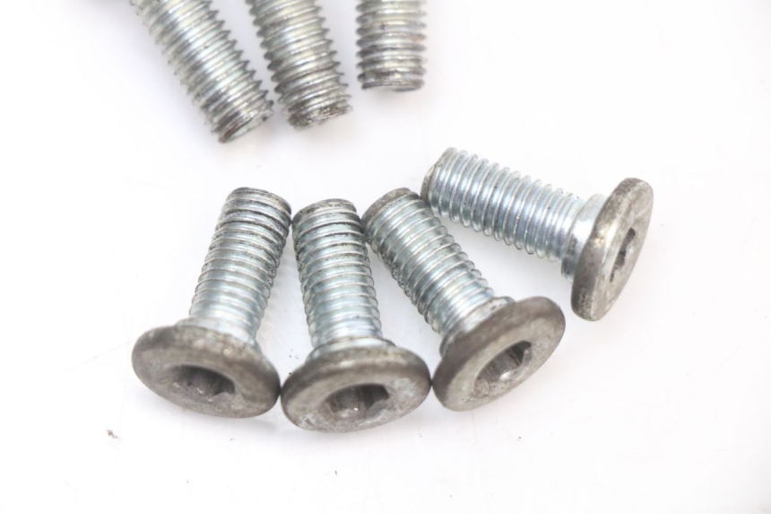 photo de BRAKE DISC BOLT ASTOR ORCAL 125 (2015 - 2017) - Zoom on usage condition