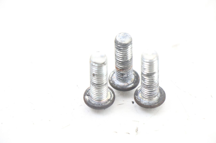 photo de BRAKE DISC BOLT PEUGEOT KISBEE 4T 50 (2018 - 2022) - Zoom on usage condition