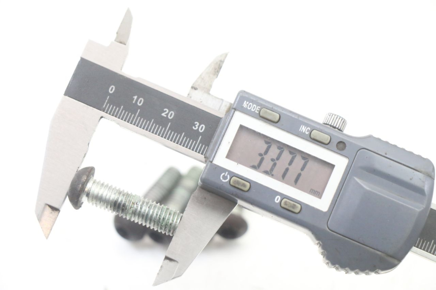 photo de BRAKE DISC BOLT PEUGEOT SATELIS COMPRESSOR K15 125 (2006 - 2009) - Zoom on usage condition