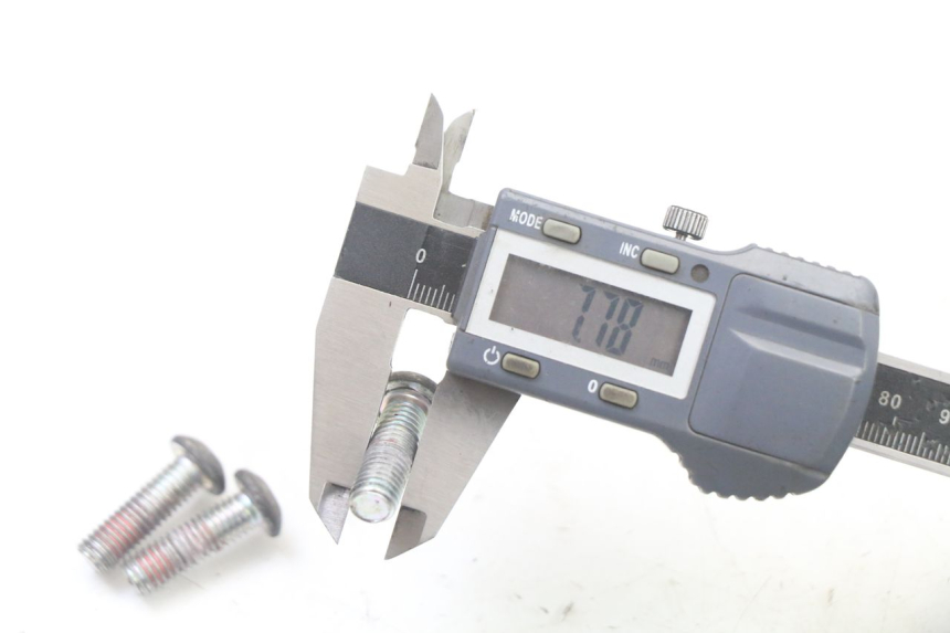 photo de BRAKE DISC BOLT PEUGEOT STREETZONE I 2T 50 (2018 - 2020) - Technical close-up