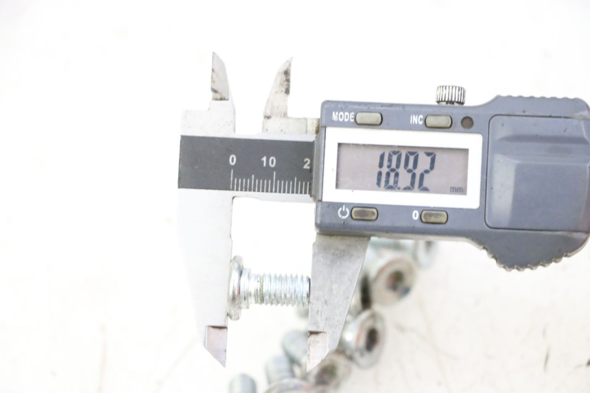 photo de BRAKE DISC BOLT APOLLO RFZ 125 - Component detail