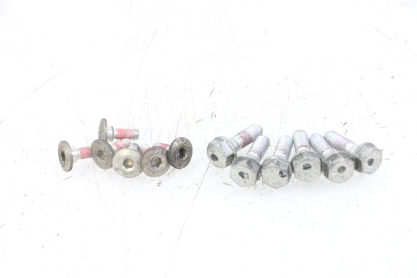 photo de BRAKE DISC BOLT ROYAL ENFIELD HYMALAYAN 410 (2016 - 2023) - Product overview