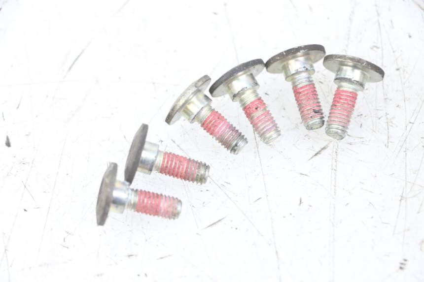 photo de BRAKE DISC BOLT ROYAL ENFIELD HYMALAYAN 410 (2016 - 2023) - Fixing points details