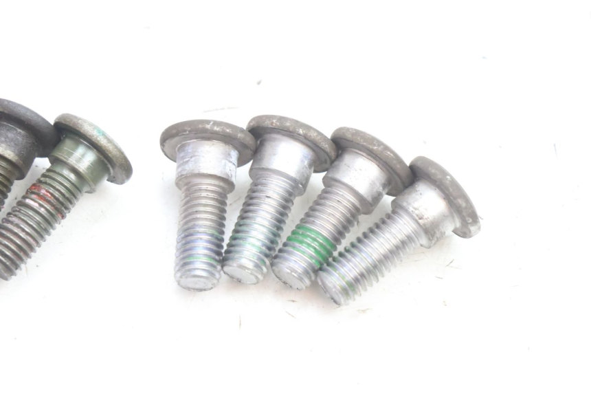 photo de BRAKE DISC BOLT HONDA SH 125 (2001 - 2003) - Zoom on usage condition