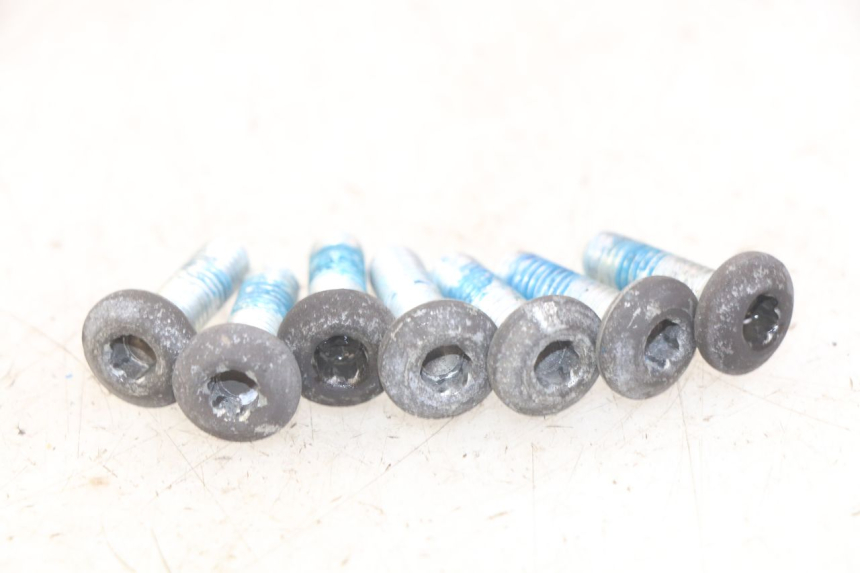 photo de BRAKE DISC BOLT MBK SKYLINER 125 (1998 - 2001) - Alternative perspective