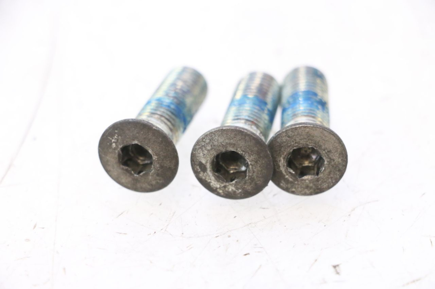 photo de BRAKE DISC BOLT YAMAHA SLIDER 50 (1999 - 2004) - Technical close-up