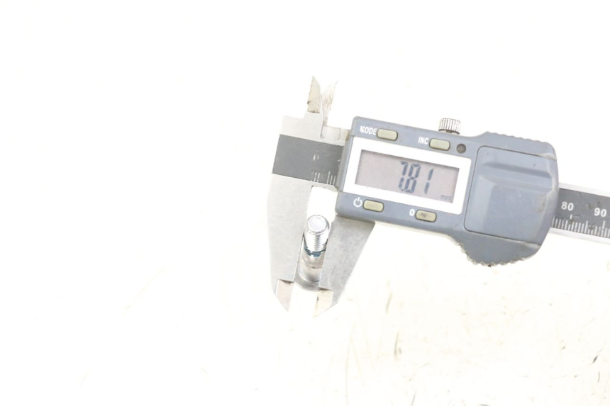 photo de BRAKE DISC BOLT TRIUMPH SPEED TRIPLE T301 900 (1994 - 1996) - Alternative perspective