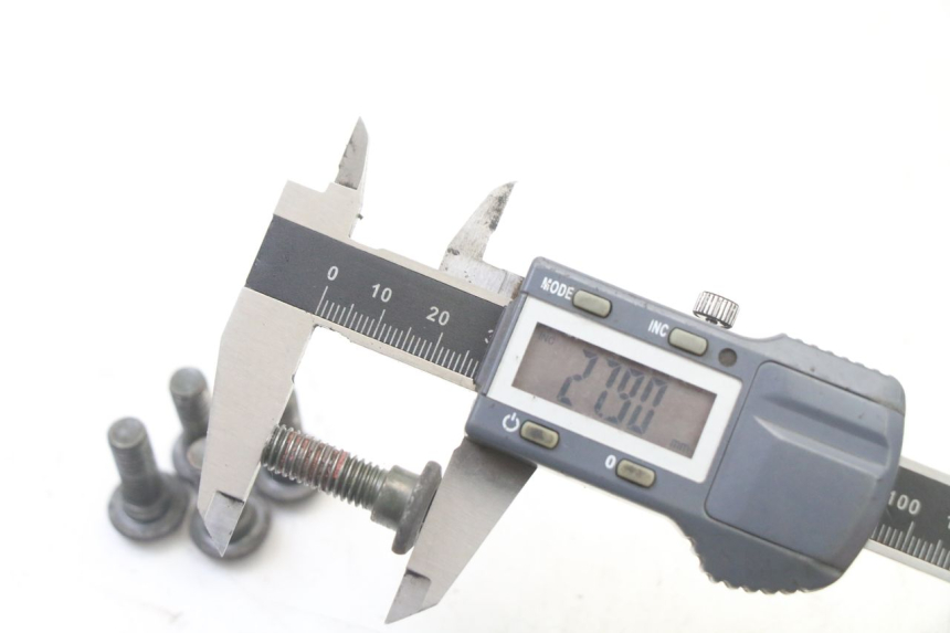 photo de BRAKE DISC BOLT PEUGEOT TWEET 4T 50 (2014 - 2019) - Zoom on usage condition