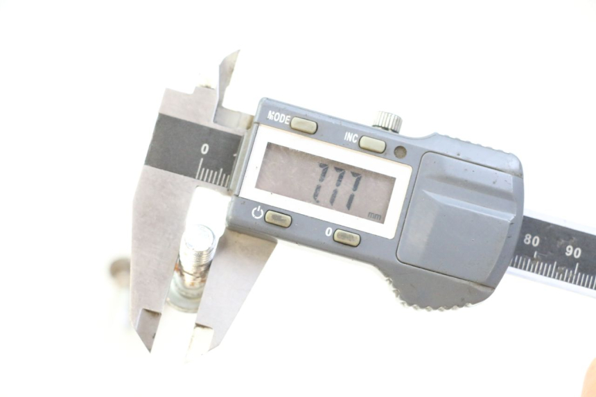 photo de BRAKE DISC BOLT PEUGEOT V-CLIC VCLIC 50 (2007 - 2013) - Zoom on usage condition