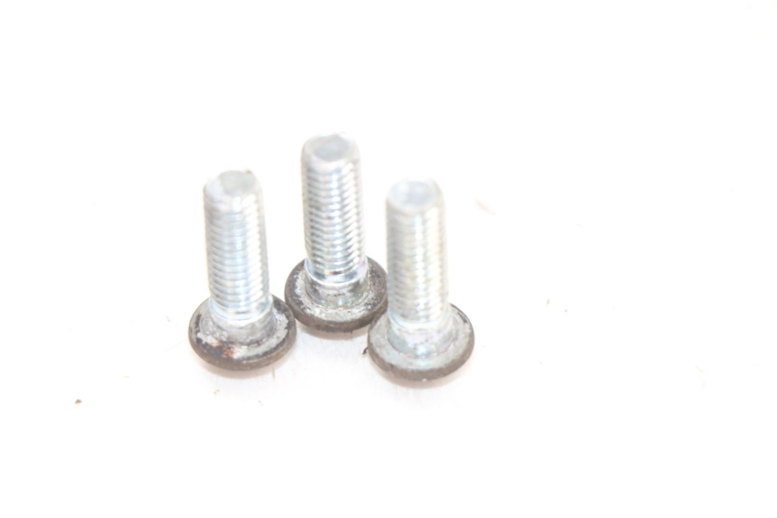 photo de BRAKE DISC BOLT PEUGEOT VIVACITY NEW 4T 50 (2008 - 2017) - Zoom on usage condition