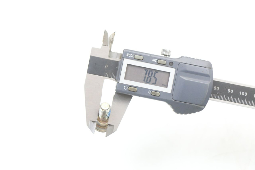 photo de BRAKE DISC BOLT DAELIM VL DAYSTAR 125 (2000 - 2011) - Technical close-up