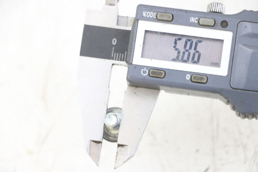 photo de BRAKE DISC BOLT YAMAHA X-MAX XMAX ABS 250 (2010 - 2012) - Zoom on usage condition