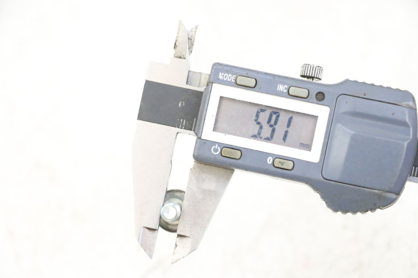 photo de BRAKE DISC BOLT YAMAHA XMAX X-MAX 125 (2006 - 2009) - Technical close-up