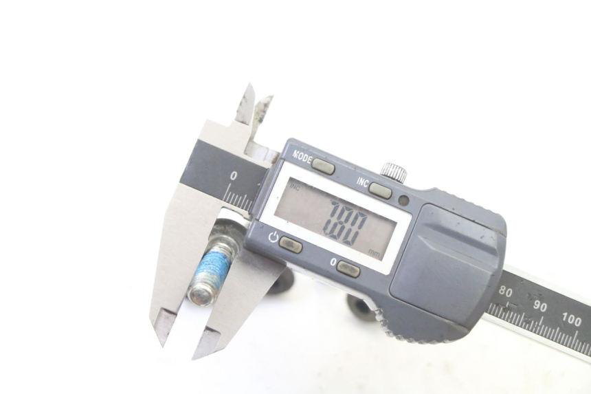 photo de BRAKE DISC BOLT YAMAHA XMAX X-MAX 125 (2006 - 2009) - Technical close-up