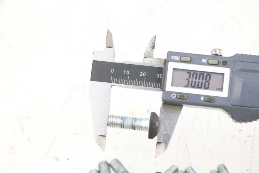 photo de BRAKE DISC BOLT YAMAHA X-MAX XMAX 125 (2010 - 2013) - Product overview