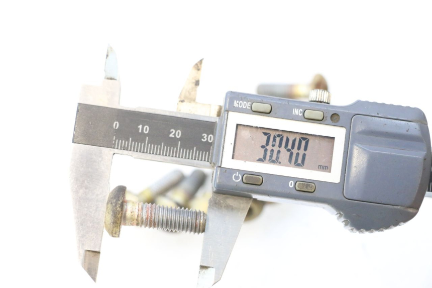 photo de BRAKE DISC BOLT YAMAHA XP T-MAX ABS 500 (2005 - 2005) - Zoom on usage condition