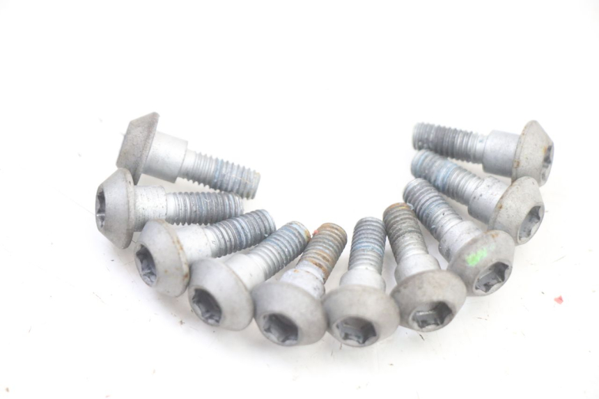 photo de BRAKE DISC BOLT YAMAHA TRACER 7 700 (2020 - 2024) - Zoom on usage condition