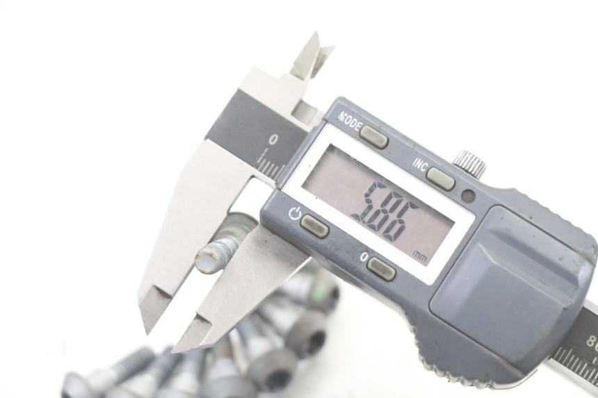 photo de BRAKE DISC BOLT YAMAHA TRACER 7 700 (2020 - 2024) - Checked used part