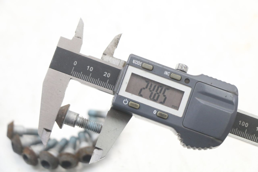 photo de BRAKE DISC BOLT YAMAHA XJ6 ABS 600 (2008 - 2016) - Fixing points details