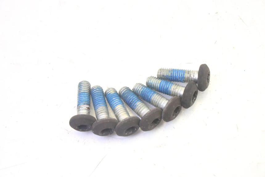 photo de BRAKE DISC BOLT YAMAHA YP MAJESTY 125 (2007 - 2010) - Component detail
